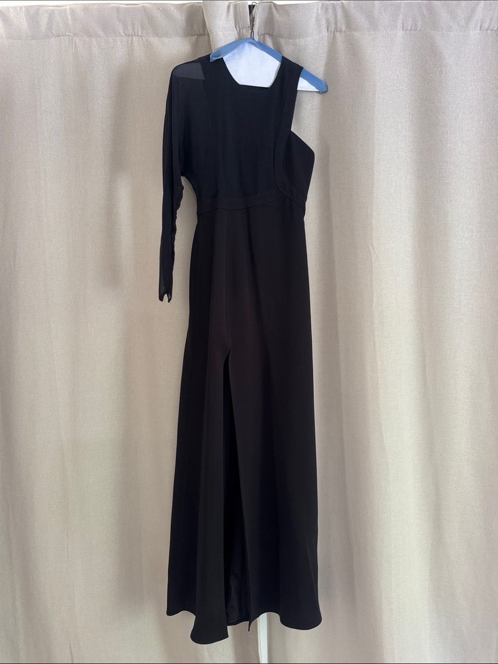 BCBGMaxAzria Black One-Shoulder Asymmetric Gown